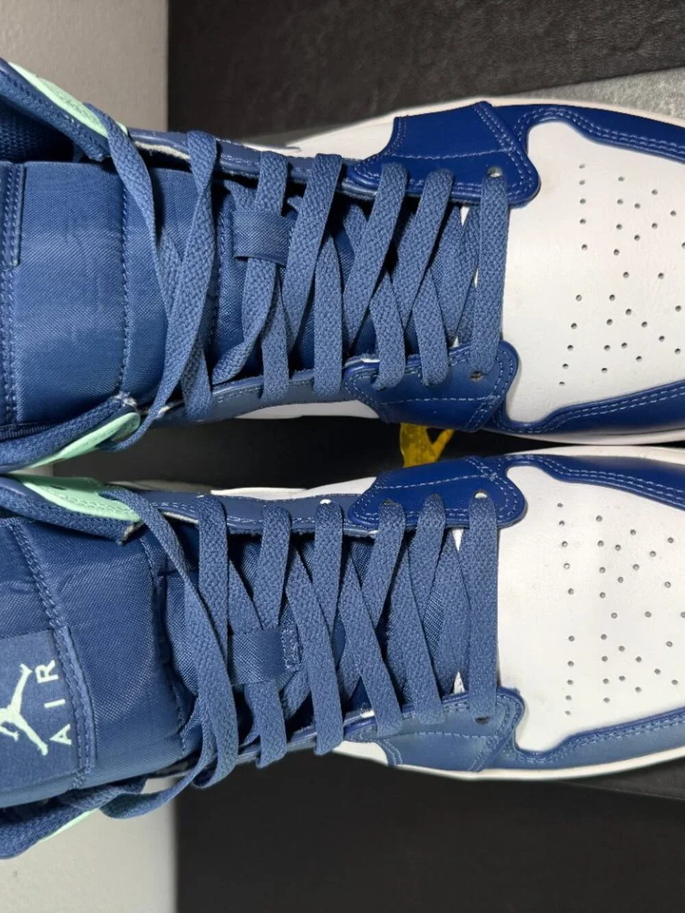 Jordan mid mystic